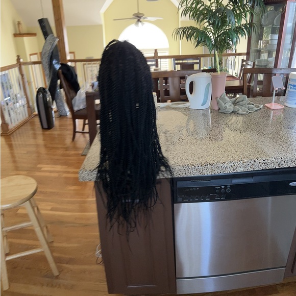 Knotless Full Lace Medium Twisted Braids-16-18 inches. - Picture 2 of 8